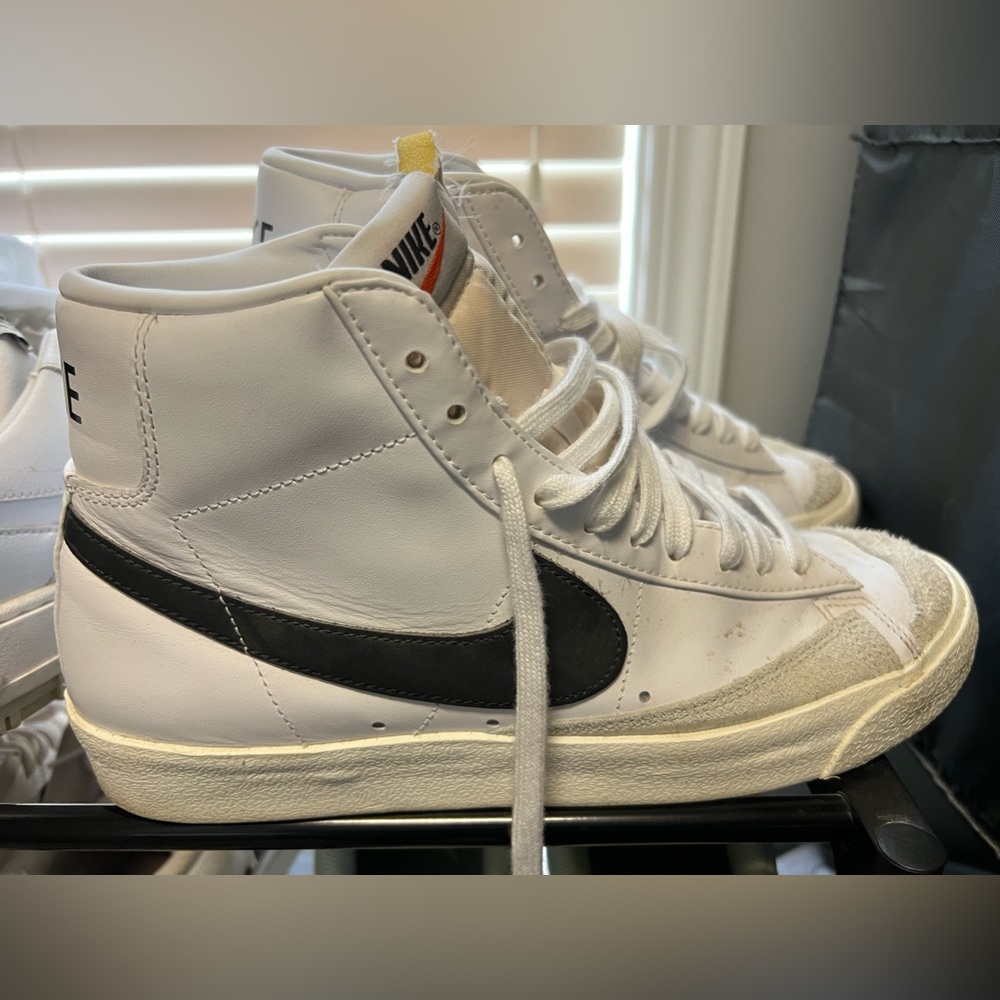 Women’s Nike Blazer Mids